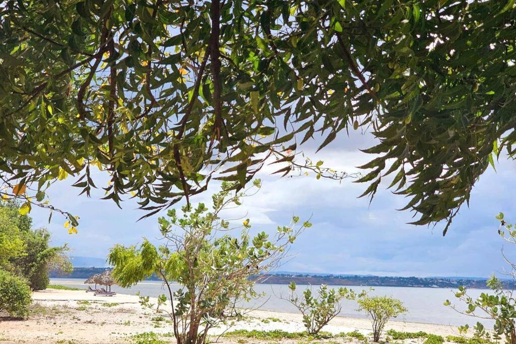 Bungalow Ramena Beach Antsiranana Andjamen Exteriör bild